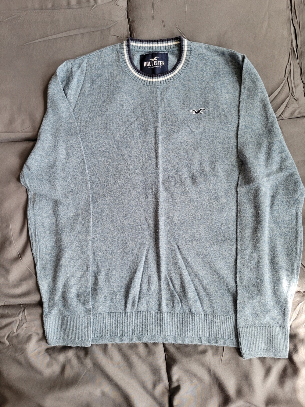 Hollister Men's Crewneck Sweater - Light Blue